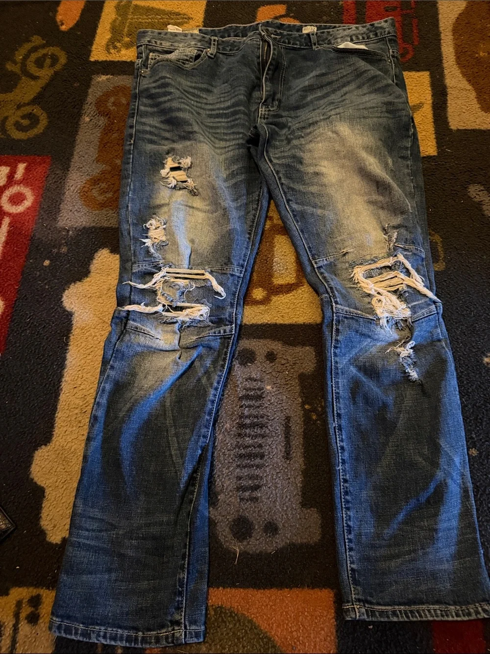 Men's Distressed Blue Denim Jeans - Classic Ripped Style